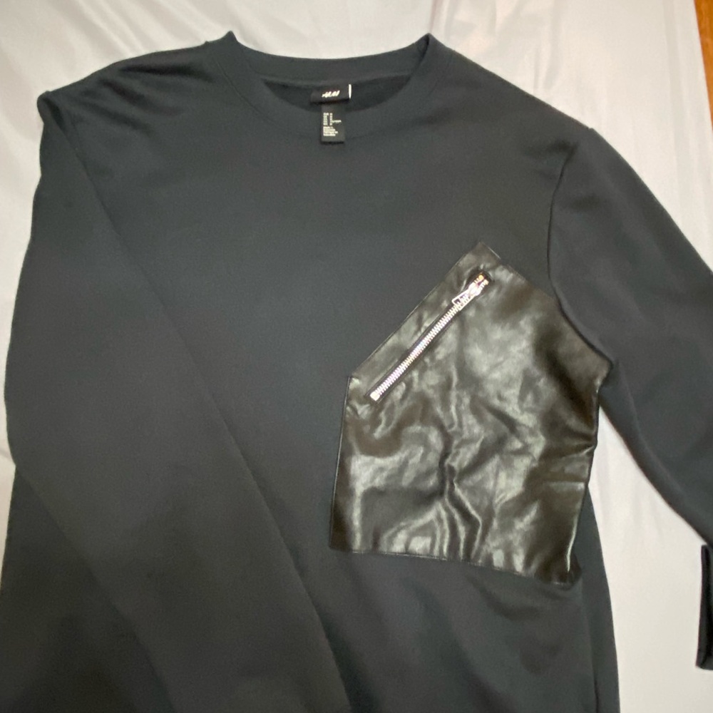 H&M Black Crew Neck Top